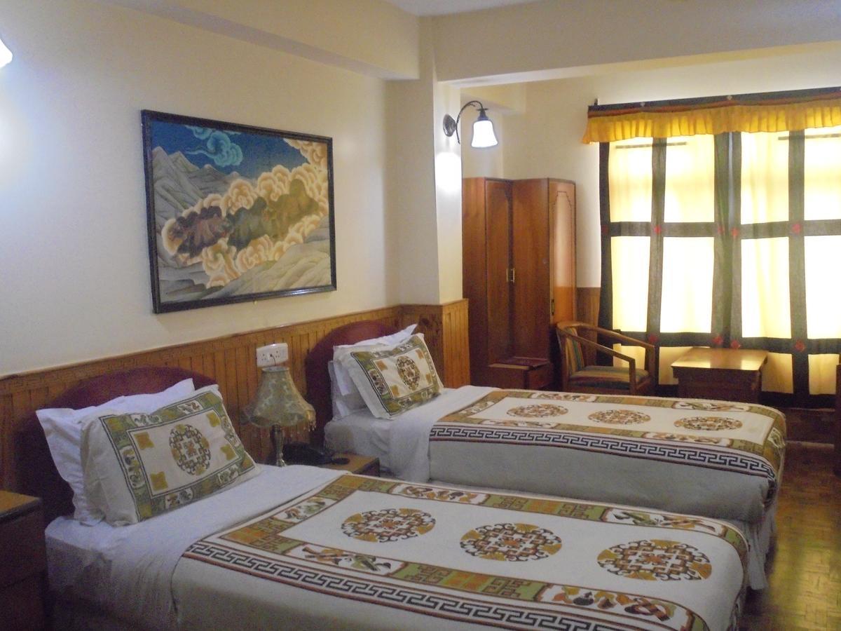 Hotel Tibet Gangtok Bagian luar foto