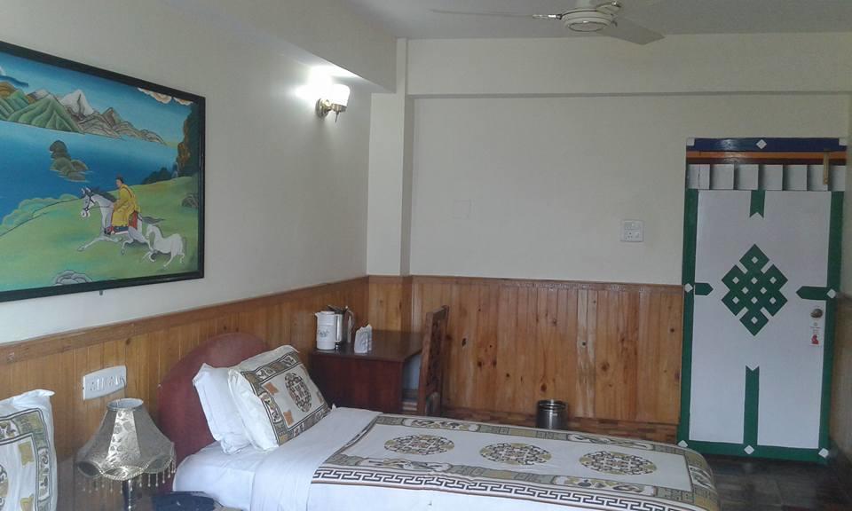 Hotel Tibet Gangtok Bagian luar foto